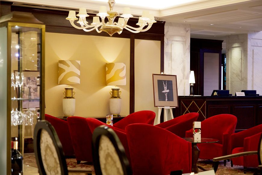 Выставка к 100-летнему юбилею Майи Плисецкой