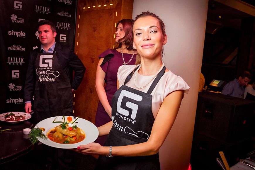 Open Kitchen в ресторане TATLER club: банкиры-гурманы стали кулинарами!