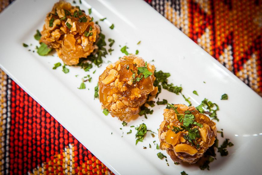 Гастроли легендарного ереванского бренд-шефа и телеведущего Седрака Мамуляна в ресторане GAYANES