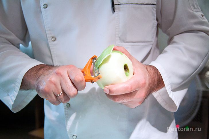 Салат с артишоками и яблоками от ресторана Vapiano - фотография № 16