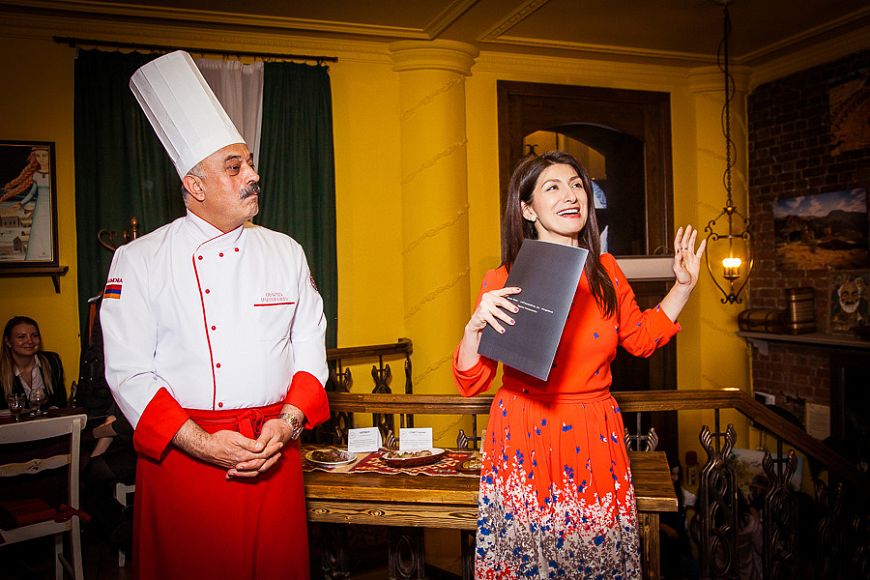 Гастроли легендарного ереванского бренд-шефа и телеведущего Седрака Мамуляна в ресторане GAYANES