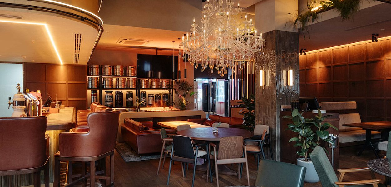 Bruxelles Gastronomic Pub  - фотография № 2