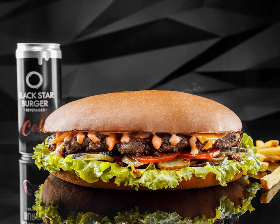 Black star burger (Жулебино) - фотография № 2 (фото предоставлено заведением)