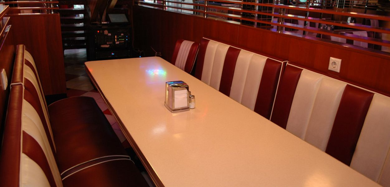 Beverly Hills Diner / Беверли Хиллс Дайнер (Тверская) закрыт - фотография № 20
