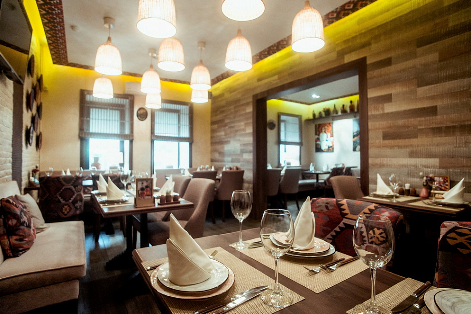 кафе кинза дзержинск. кинза комендантский проспект 31. кинза на комендантском. кинза ресторан на комендантском. грузинский ресторан кинза коломна.