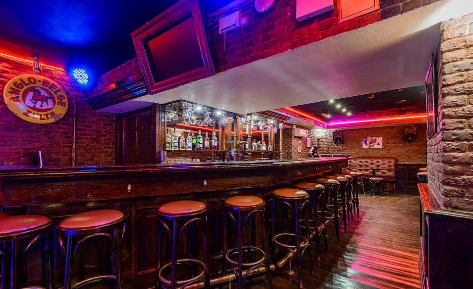 Ред бар смоленск фото Картинки RED BAR KARAOKE ПРОСП ЛЕНИНА 40