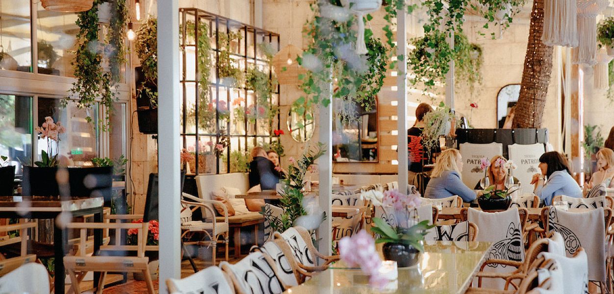 Happy End Bar & Kitchen - фотография № 6