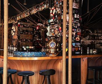 Моряк и Чайка на Маросейке