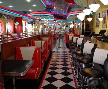 Hollywood / Голливуд (ex. Beverly Hills Diner / Беверли Хиллс Дайнер (Котельники) (закрыт)