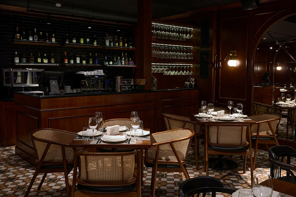 Артист - средний счет  2000-3000р