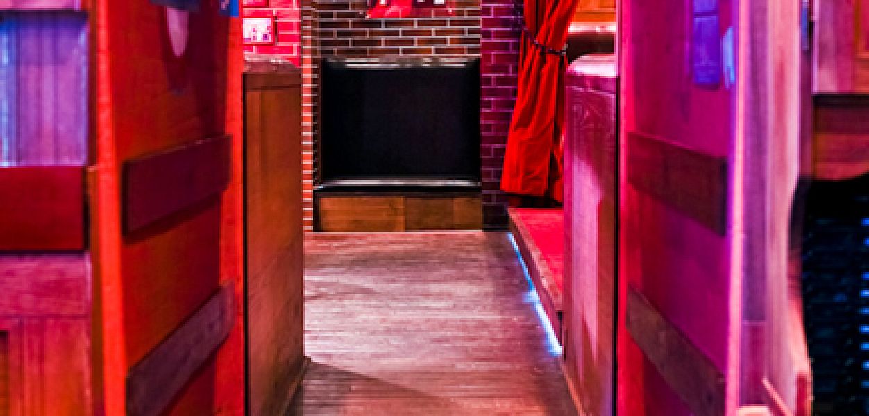 The Old School Pub - фотография № 18