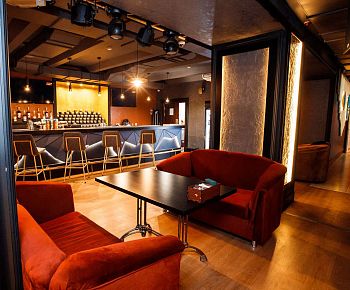 MOS lounge&bar (Пресня) (временно закрыт)