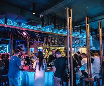 Моряк и Чайка на Пятницкой