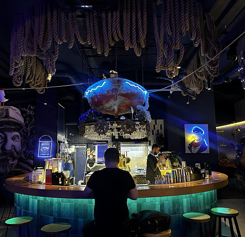 Моряк и Чайка на Кузнецком