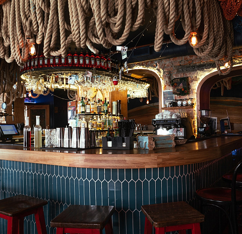 Моряк и Чайка на Покровке