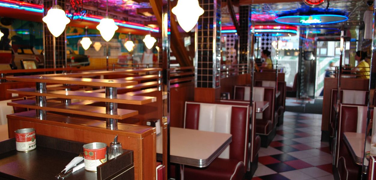 Beverly Hills Diner / Беверли Хиллс Дайнер (Тверская) закрыт - фотография № 23