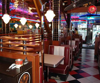 Beverly Hills Diner / Беверли Хиллс Дайнер (Тверская) закрыт