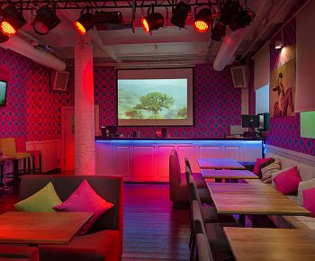 MONICA BELLUCCI bar&karaoke&lounge / Моника Беллуччи (закрыт)