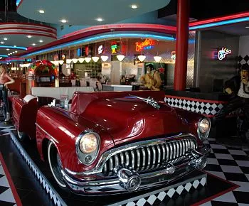 Hollywood / Голливуд (ex. Beverly Hills Diner / Беверли Хиллс Дайнер (Котельники) (закрыт)