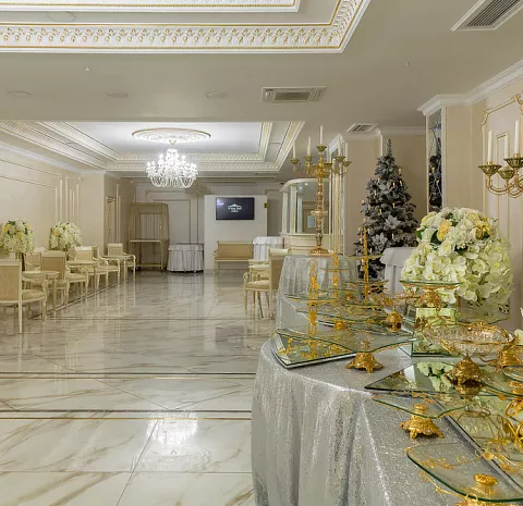 White Hall / Вайт Холл