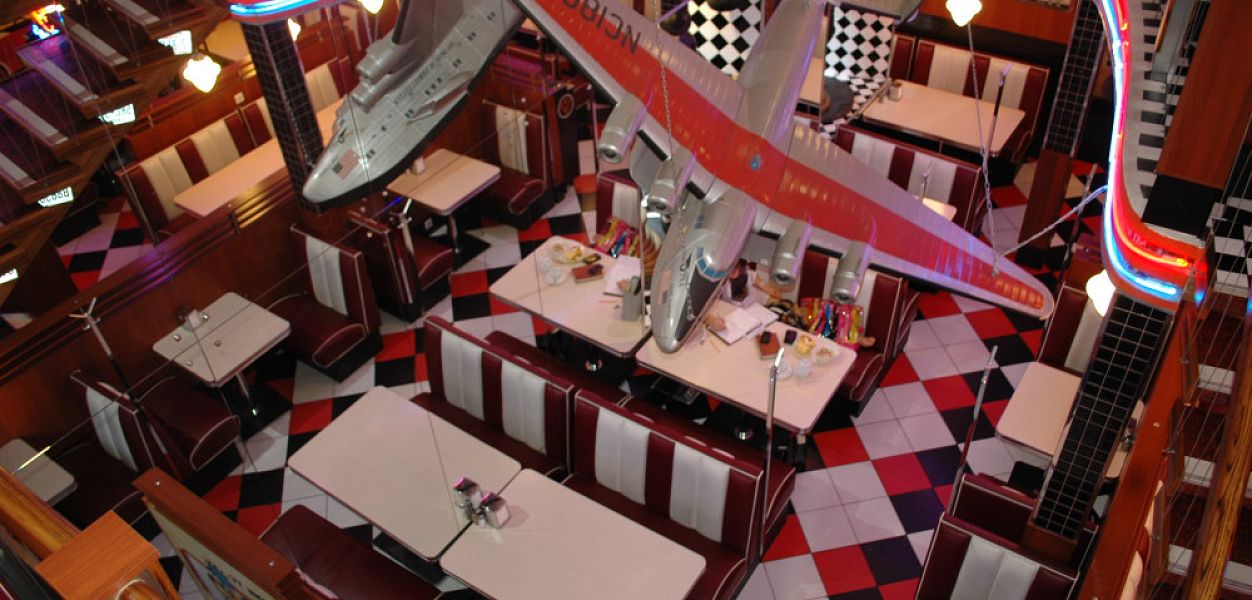 Beverly Hills Diner / Беверли Хиллс Дайнер (Тверская) закрыт - фотография № 10