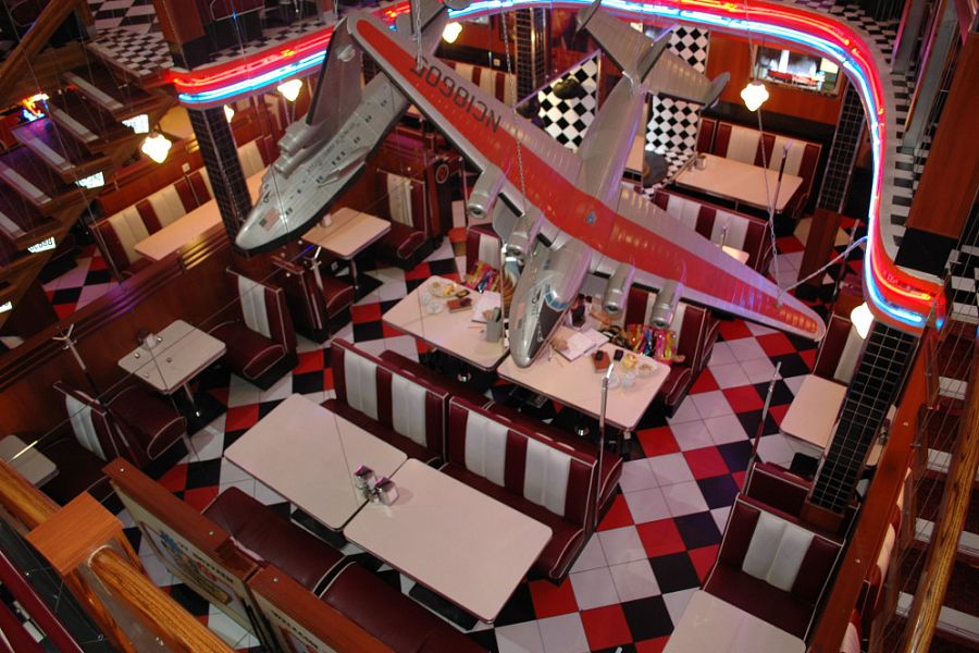 Beverly Hills Diner / Беверли Хиллс Дайнер (Тверская) закрыт - фотография № 10