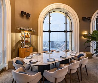 бронировать по телефону