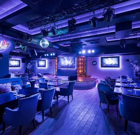 SOLOWAY karaoke club & night bar
