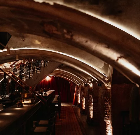 Mendeleev. Bar & Music