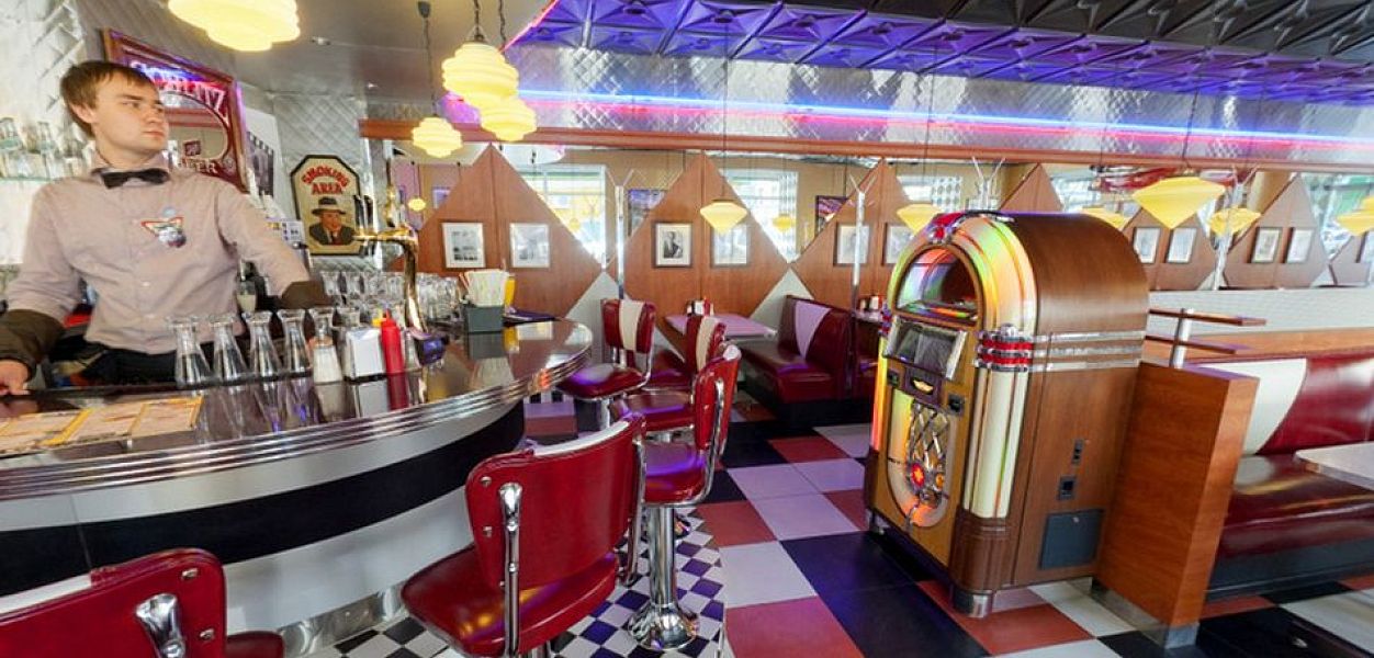 Beverly Hills Diner / Беверли Хиллс Дайнер (Садовая-Триумфальная) закрыт - фотография № 2