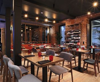 Satoshi wine bistro (закрыт)