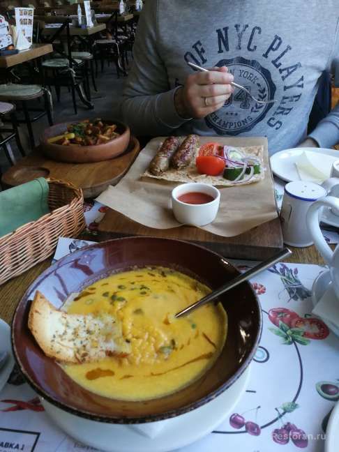Отзыв о ресторане Джонджоли (Мясницкая) закрыт