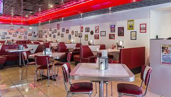 Starlite Diner «Октябрьская» фото 3