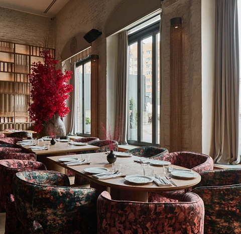 LEPS ASIAN RESTAURANT & SINGER CLUB