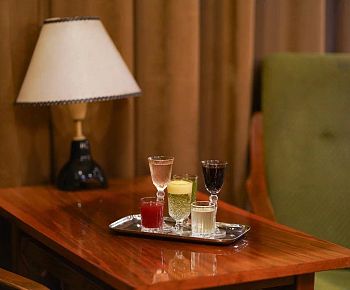 Настоишная «Под Усами»