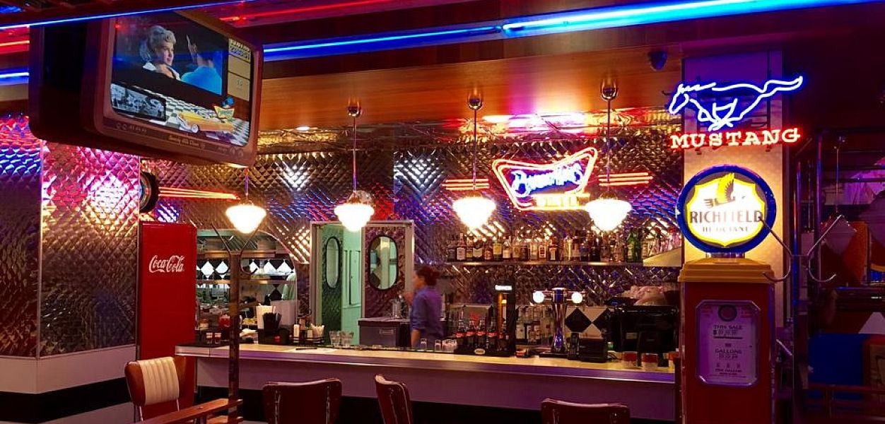 Beverly Hills Diner / Беверли Хиллс Дайнер (Садовая-Триумфальная) закрыт - фотография № 10
