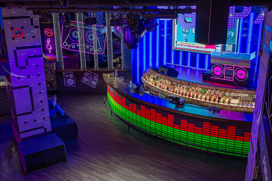 Руки Вверх! Бар - специальное оборудование микрофон