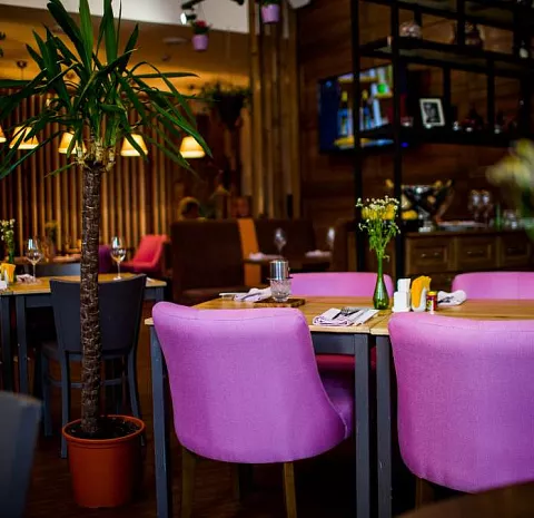 Corner cafe