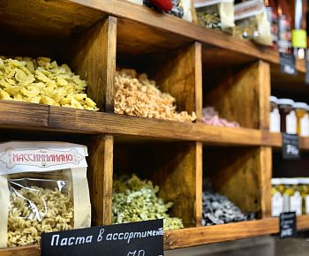 Массимилиано (Кузнецкий мост) закрыт