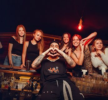 Новогодние корпоративы в ресторане Моряк и Чайка на Белорусской