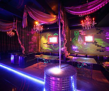 Версаль (закрыт)