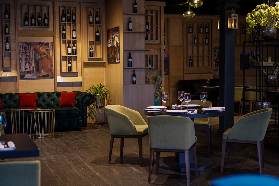 Трамплин / Амбассадори - средний счет  3000-4000р