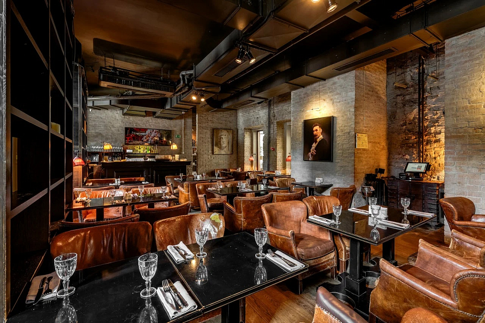 Луч   - средний счет  2000-3000р