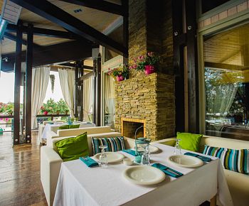 The River Cafe / Ривер Кафе (закрыт)