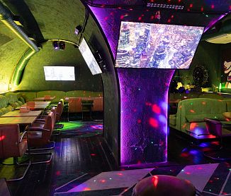 бронировать по телефону