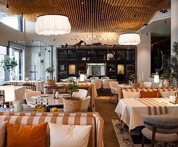 Мэдисон Холл / Madison Hall