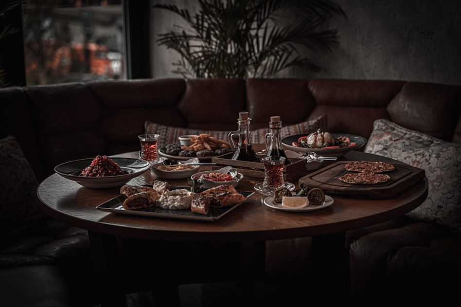 Cihan Turkish Steak and Kebab - фотография № 5 (фото предоставлено заведением)