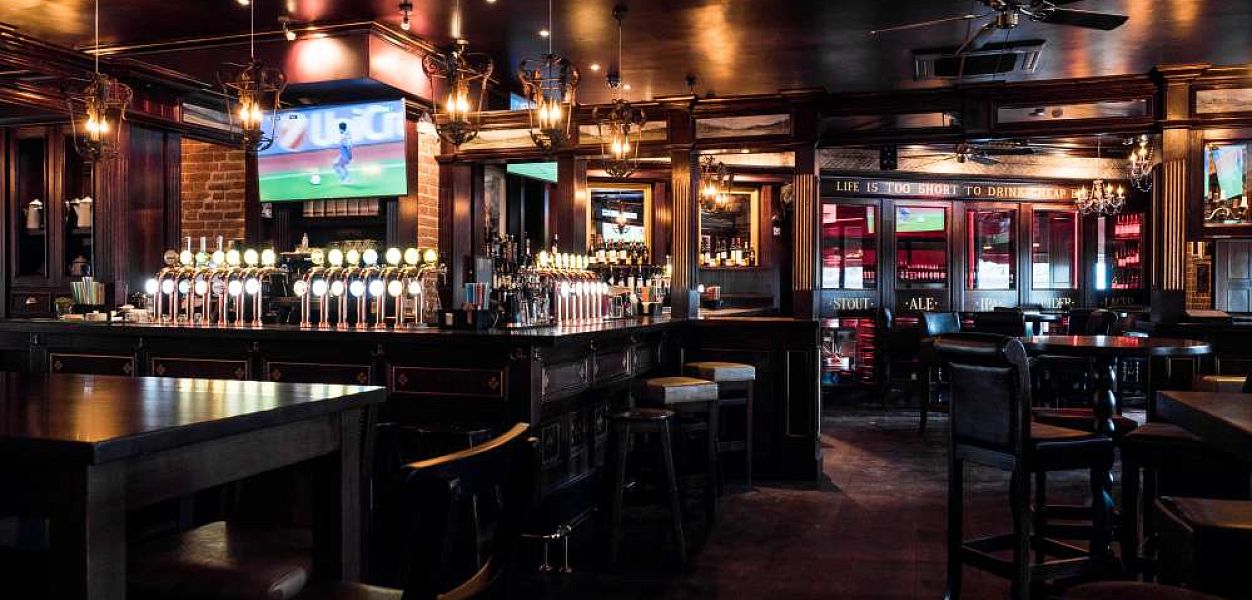 The Left Bank Pub - фотография № 4