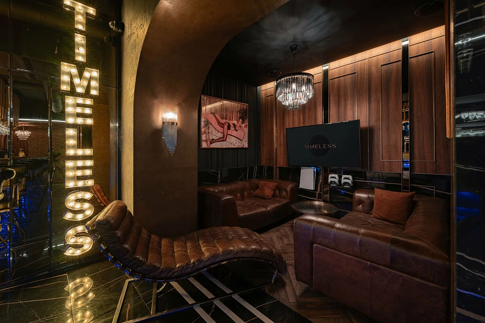 Timeless - метро охотный ряд