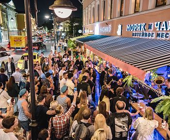 Моряк и Чайка на Пятницкой